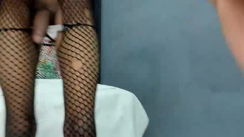 V I O L E T T E  online show from 02-11-26, 09:53