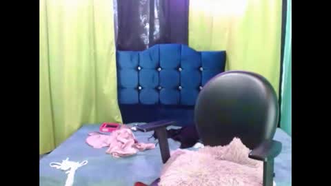 Snapshot of violetta_dreams chatting on 02-04-26, 09:20 violetta_dreams online show from 02-04-26, 09:20