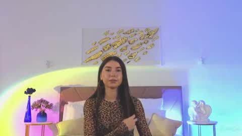 Snapshot of violetta_finch chatting on 05-26-26, 10:33 violetta_finch online show from 05-26-26, 10:33
