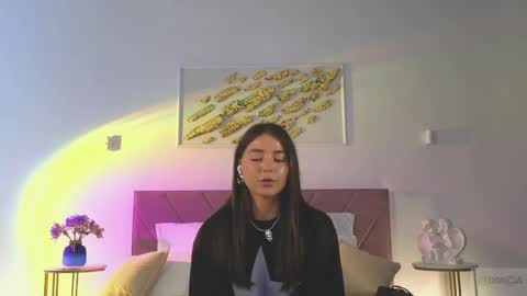 Snapshot of violetta_finch chatting on 06-05-26, 10:32 violetta_finch online show from 06-05-26, 10:32