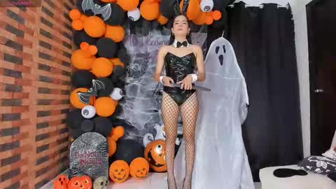 Snapshot of violetta_pretty chatting on 10-24-25, 08:27 violetta_pretty online show from 10-24-25, 08:27