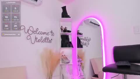 Snapshot of violetta_pretty chatting on 03-02-26, 08:15 violetta_pretty online show from 03-02-26, 08:15