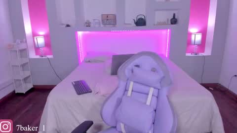 ViolettaBaker online show from 01-31-25, 10:31