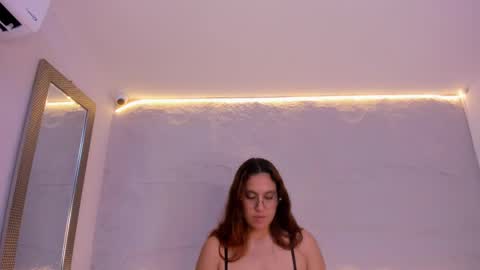 Violetta  online show from 01-22-25, 04:55