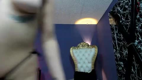 Snapshot of violettamidnight chatting on 10-26-25, 03:34 Violetta online show from 10-26-25, 03:34