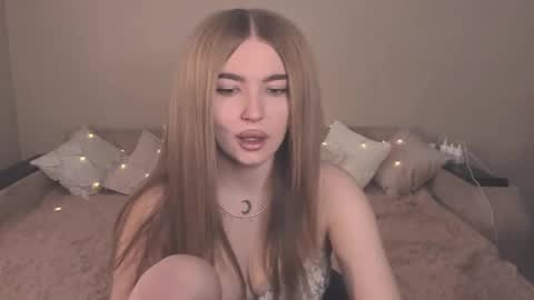 Snapshot of violettaotis chatting on 02-03-25, 10:25 ViolettaOtis online show from 02-03-25, 10:25