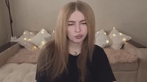 ViolettaOtis online show from 09-29-25, 09:03