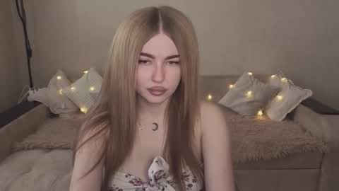 Snapshot of violettaotis chatting on 10-02-25, 11:28 ViolettaOtis online show from 10-02-25, 11:28