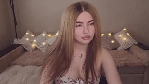 Snapshot of violettaotis chatting on 10-04-25, 12:47 ViolettaOtis online show from 10-04-25, 12:47