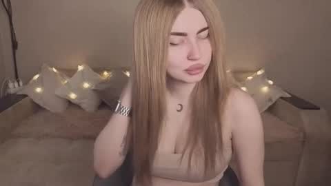 Snapshot of violettaotis chatting on 11-13-25, 09:08 ViolettaOtis online show from 11-13-25, 09:08