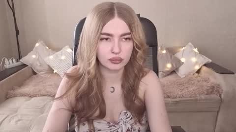 ViolettaOtis online show from 01-16-26, 10:30