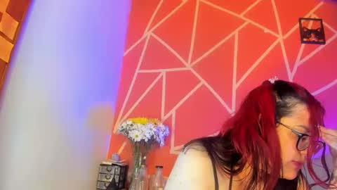 Snapshot of violettasexycam chatting on 02-24-25, 02:08 violetafetish online show from 02-24-25, 02:08