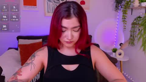 Violett Castel online show from 05-24-26, 08:03