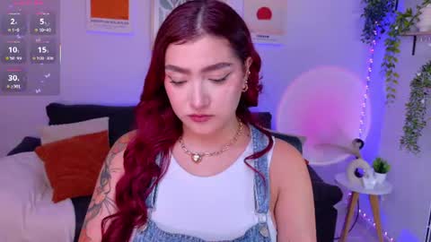 Snapshot of violettcastel chatting on 07-10-26, 10:56 Violett Castel online show from 07-10-26, 10:56