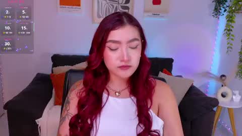 Snapshot of violettcastel chatting on 07-16-26, 12:05 Violett Castel online show from 07-16-26, 12:05