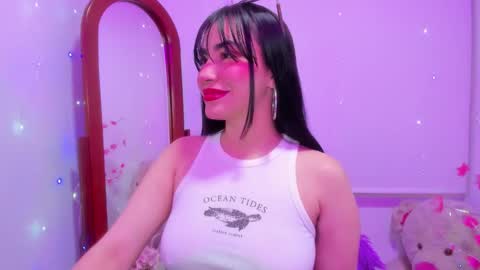 Snapshot of violette_laurent chatting on 03-10-26, 10:20 violette_laurent online show from 03-10-26, 10:20