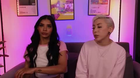 Violet online show from 02-27-26, 01:05