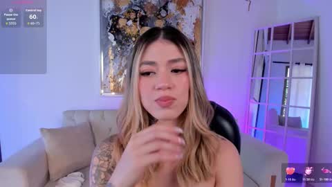 Snapshot of violetthansson chatting on 02-11-26, 06:46 Violett online show from 02-11-26, 06:46