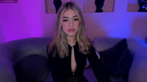 Violett  online show from 05-06-26, 10:09