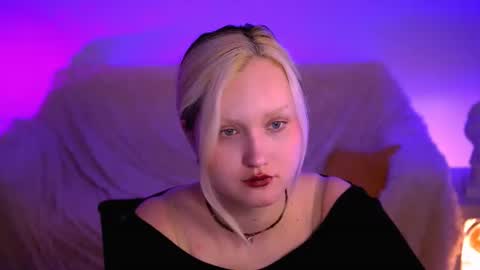 Violett online show from 06-18-26, 09:25