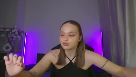 Violla online show from 06-25-26, 04:56
