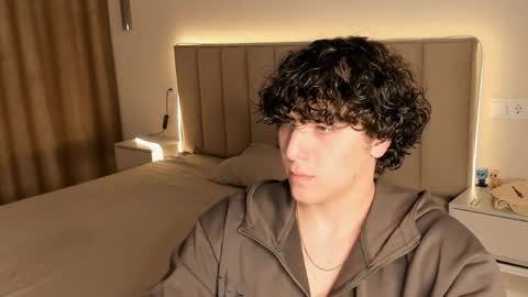 vip_person_ online show from 03-30-26, 10:33