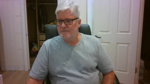 viper654321 online show from 05-11-26, 07:25