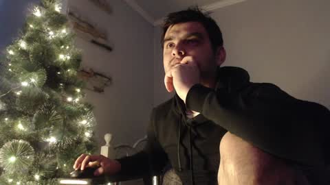 Snapshot of virgil____ chatting on 12-15-24, 05:34 virgil____ online show from 12-15-24, 05:34