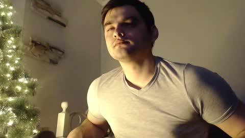 Snapshot of virgil____ chatting on 12-25-24, 02:45 virgil____ online show from 12-25-24, 02:45