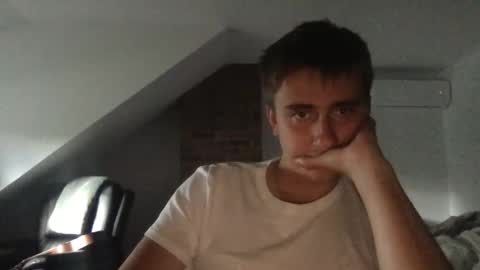 Snapshot of virigin922683 chatting on 06-01-26, 10:11 virigin922683 online show from 06-01-26, 10:11