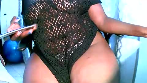 Snapshot of virtual_wifey chatting on 02-19-25, 03:05 Your Virtual Wife online show from 02-19-25, 03:05