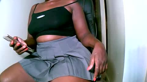 Snapshot of virtual_wifey chatting on 03-07-25, 03:28 Your Virtual Wife online show from 03-07-25, 03:28