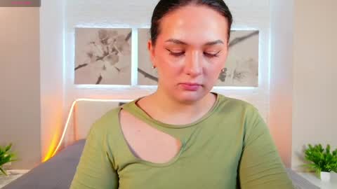 Snapshot of vitajoy_ chatting on 05-31-26, 10:33 Vita online show from 05-31-26, 10:33