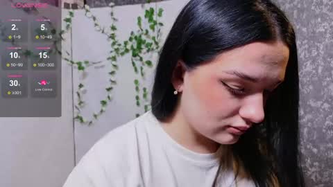 Snapshot of vitajoy_ chatting on 06-03-26, 03:39 Vita online show from 06-03-26, 03:39