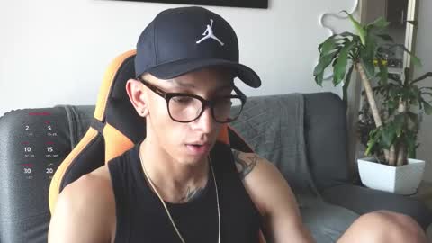 VITO BENZ online show from 10-29-25, 01:13