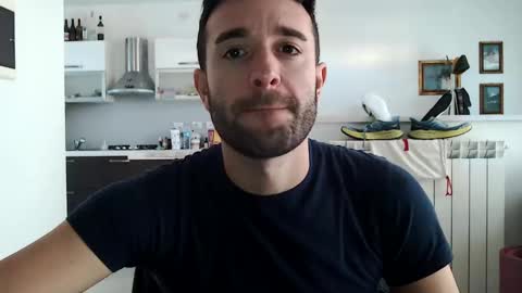 Snapshot of vittorio20cm chatting on 12-23-24, 09:59 vittorio20cm online show from 12-23-24, 09:59