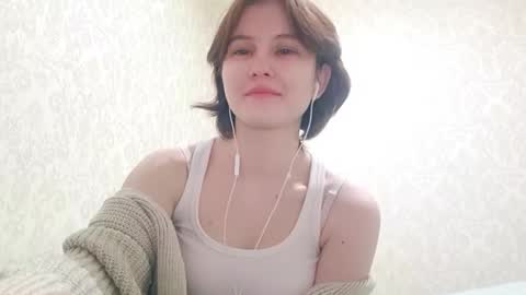 Snapshot of vivatrude chatting on 02-23-26, 01:52 Sonya online show from 02-23-26, 01:52