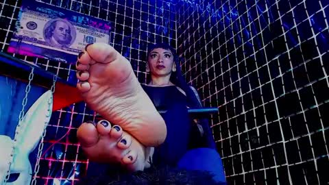 Snapshot of vivi_honey_ chatting on 03-05-25, 02:23 IGkarol navarret3 online show from 03-05-25, 02:23