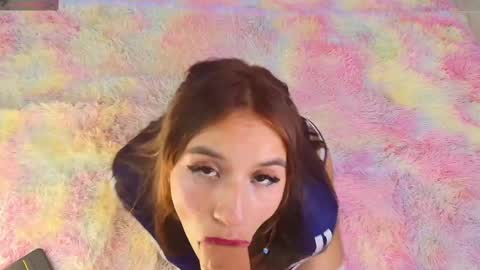 Snapshot of vivi_luv chatting on 03-10-25, 02:39 Vivi online show from 03-10-25, 02:39