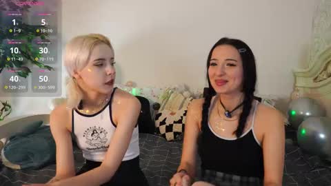 Snapshot of vivi_uwu chatting on 11-07-25, 01:00 Vivi online show from 11-07-25, 01:00