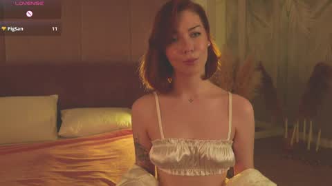 vivi_west online show from 05-01-26, 05:17