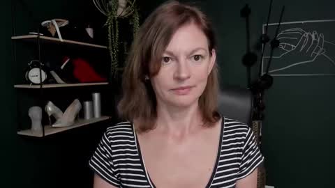 Snapshot of vivian_dream chatting on 09-09-25, 08:14 Vivian online show from 09-09-25, 08:14