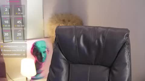 Vivian Evans online show from 03-11-26, 01:22