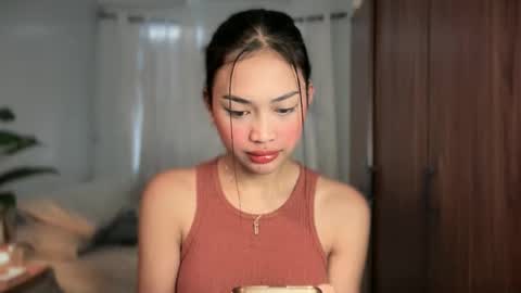 Snapshot of vivian_roberts chatting on 06-06-26, 10:47 Vivian online show from 06-06-26, 10:47