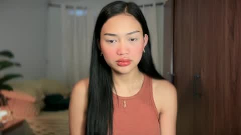 Snapshot of vivian_roberts chatting on 06-18-26, 11:31 Vivian online show from 06-18-26, 11:31