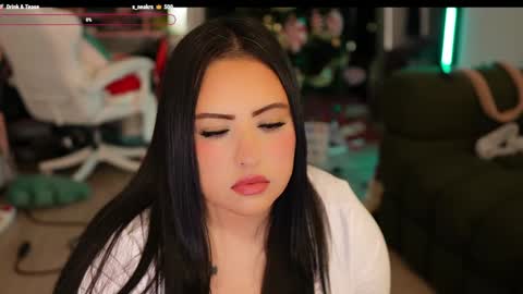 Snapshot of vivianaortega chatting on 01-03-25, 04:00 Vivi online show from 01-03-25, 04:00