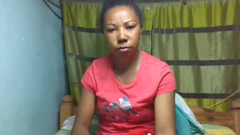 viviane0812 online show from 02-11-26, 05:40