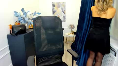 Sinti online show from 10-15-25, 11:32