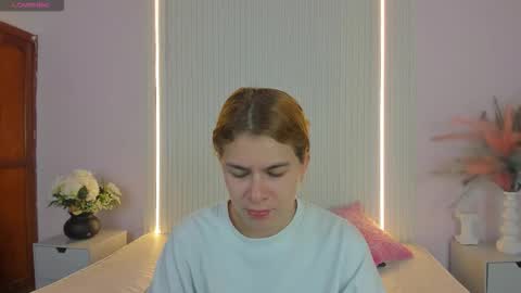 vivianowen9 online show from 03-12-26, 11:27