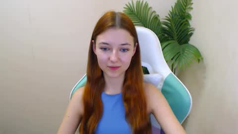 Snapshot of vivien_leight chatting on 01-30-25, 12:50 Vivien online show from 01-30-25, 12:50